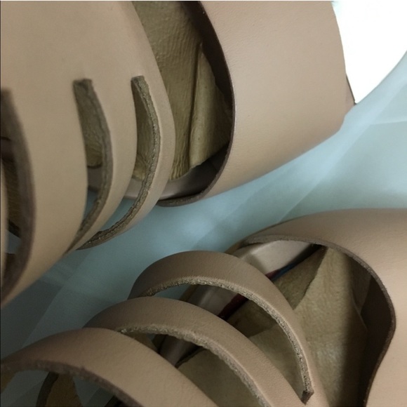 TOPSHOP METAL TIP STRAP HEELS - Picture 7 of 8